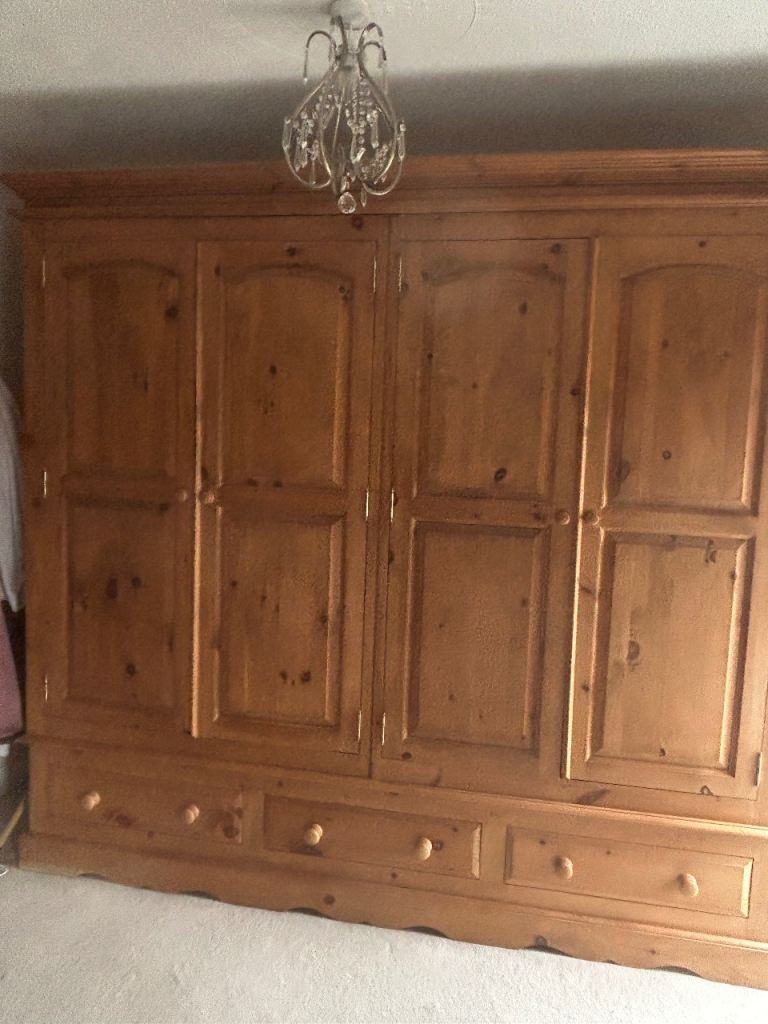 7ft solid wood large wardrobe 