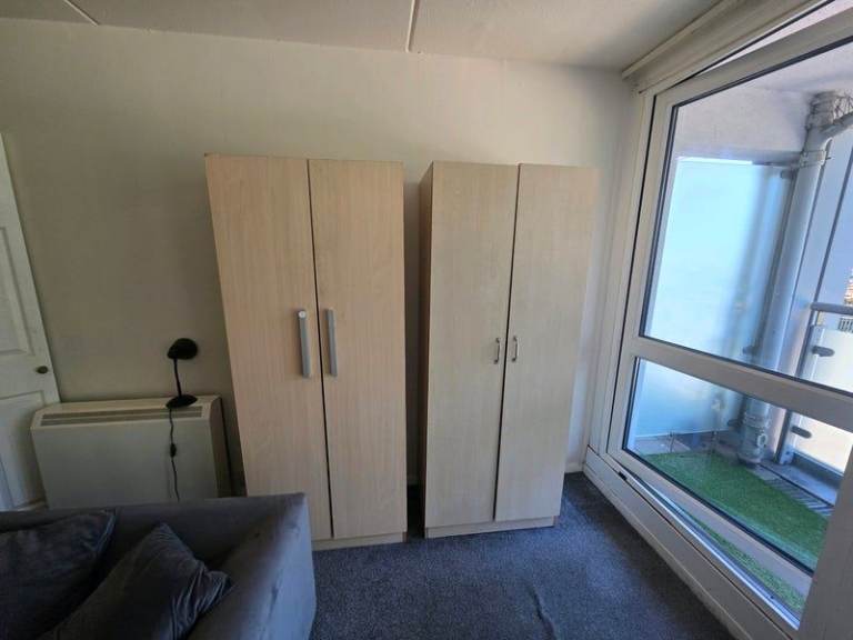 1 BEDROOM FLAT WOODCHESTER SQUARE ROYAL OAK LONDON W2 