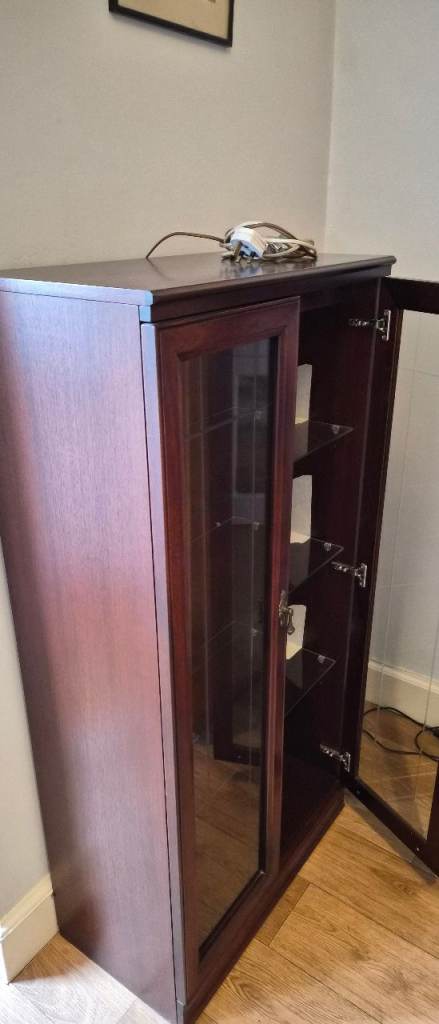 Display cabinet