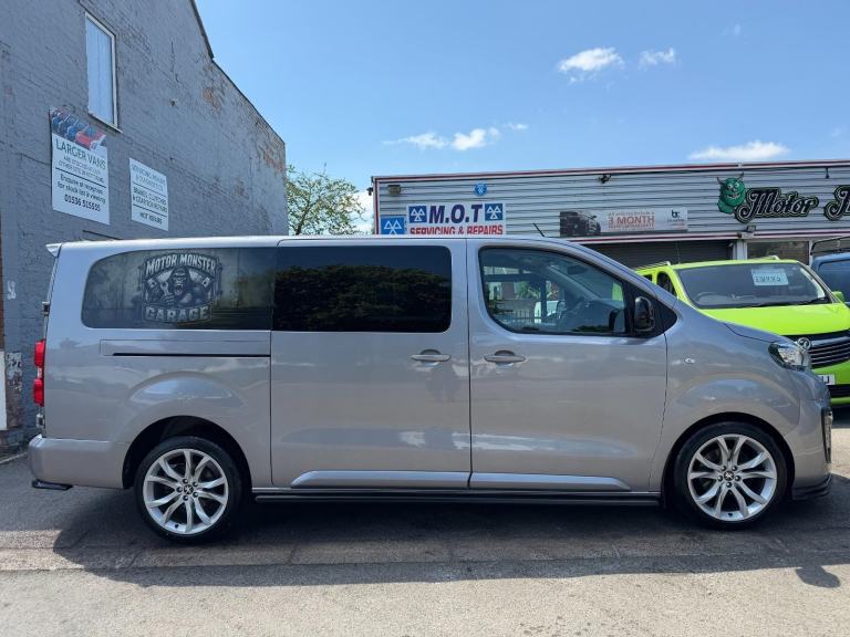 Peugeot Expert 2.0 BlueHDi 1200 Professional Premium 6 Seat LWB Crew Van 2022/22