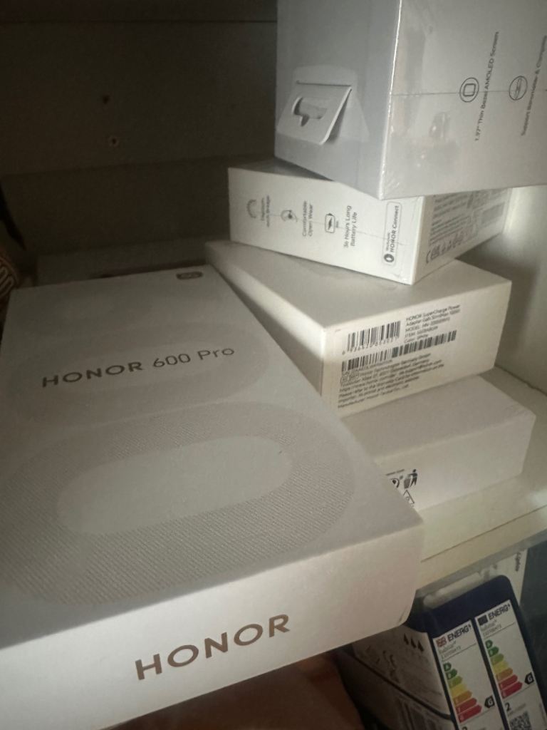 Honor 600 Pro tablet charger and watch bundle 