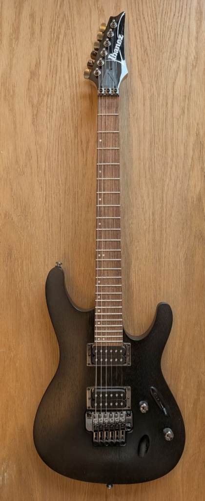 Ibanez S520-WK Electric Guitar - Weathered Black