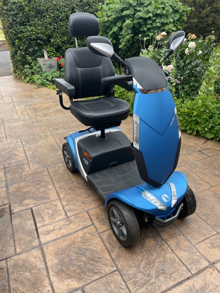 Rascal Vecta Sport Compact 8MPH Mobility Scooter Run Flats Heavy Duty.