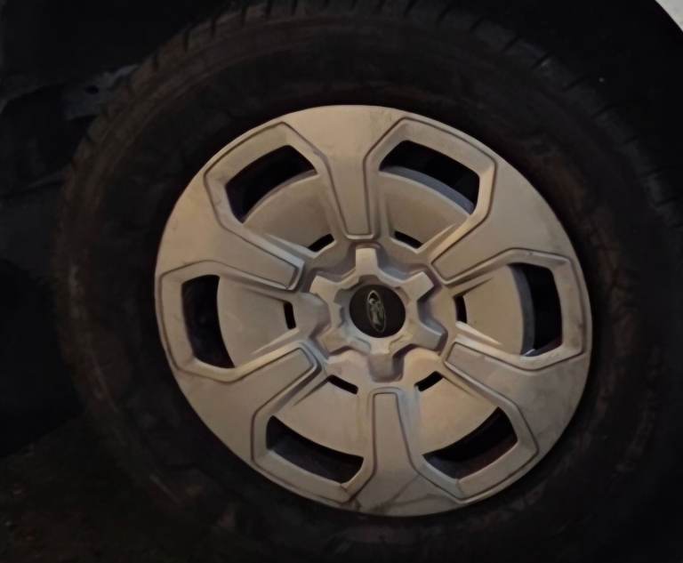 2025 Ford transit custom wheels and trims  x 4 