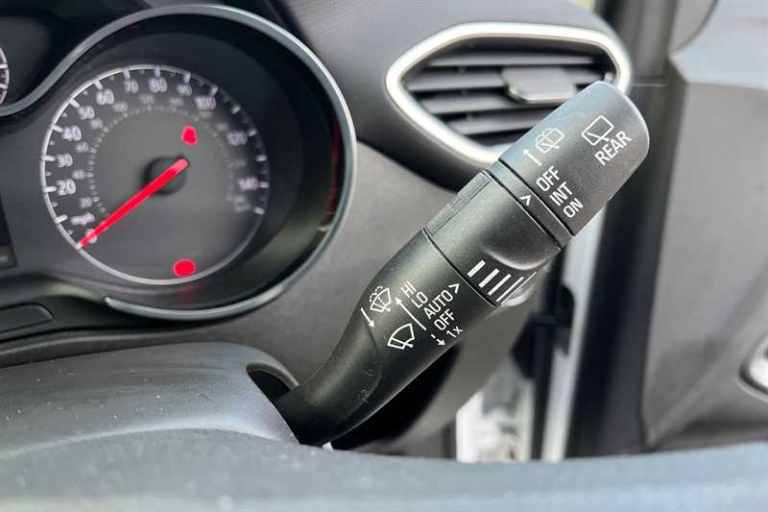 2022 Vauxhall Crossland 1.2 Turbo Ultimate SUV 5dr Petrol Manual Euro 6 (s/s) (110 ps) SUV Petrol...