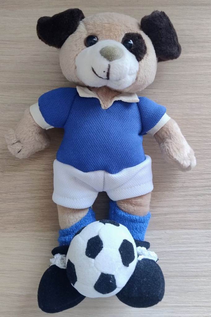 FOOTBALL TEDDY BEAR No 9 SHIRT SIMPLY SOFT TOY by KEEL BEANIE BODY. 23CM TALL