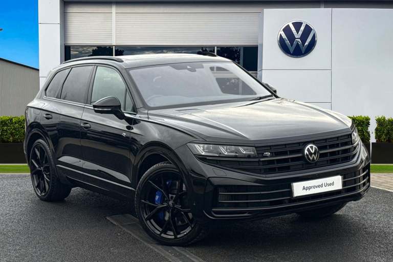 2025 Volkswagen Touareg 3.0 V6 TSI eHybrid 4Motion R 5dr Tip Auto, **TOW BAR, VAT QUALIFYING** SU...