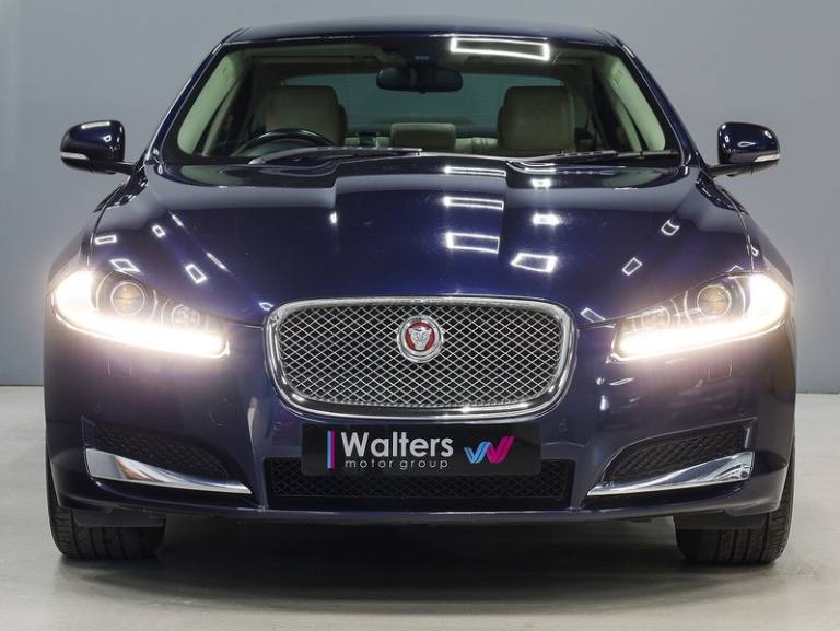 2014 Jaguar XF d Luxury Saloon Diesel Automatic
