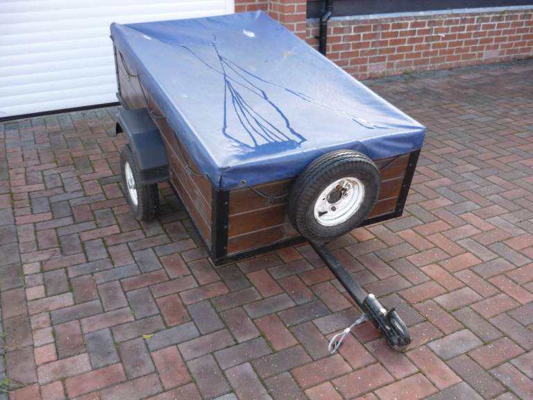 car trailer 500kg unbraked wood/metal frame