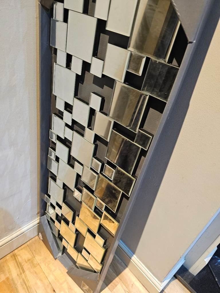  Modern Decorative Wall Mirror – Statement Piece