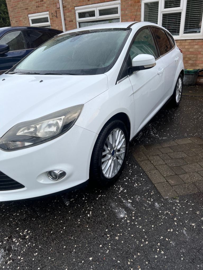 Ford, FOCUS, Hatchback, 2014, Manual, 998 (cc), 5 doors