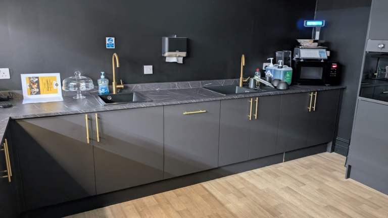 Howdens Full Kitchen with Double Induction Stove and Cabinetry
