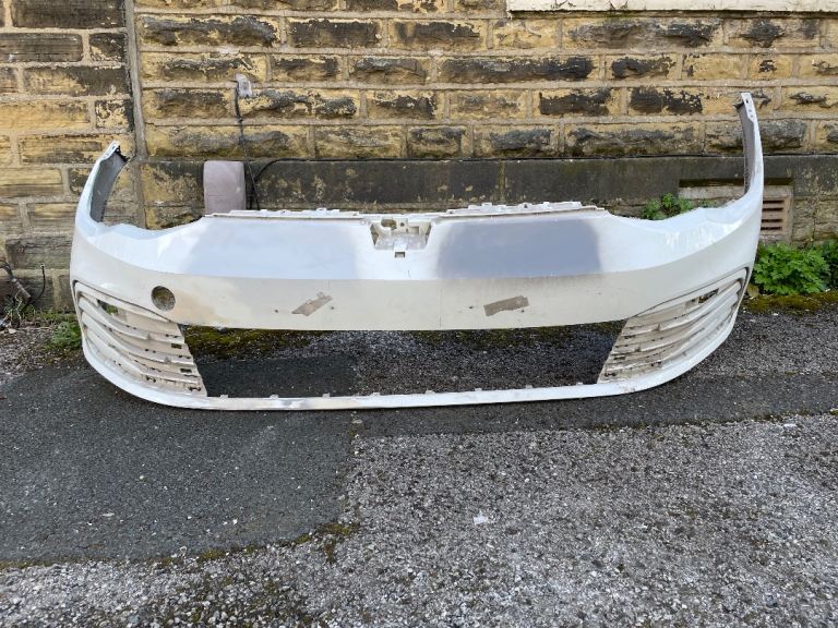 VOLKSWAGEN VW GOLF MK8 FRONT BUMPER (2020-2024)