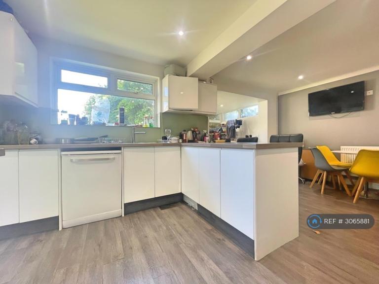 1 bedroom in Barncroft Way, Havant, PO9 (#3065881)