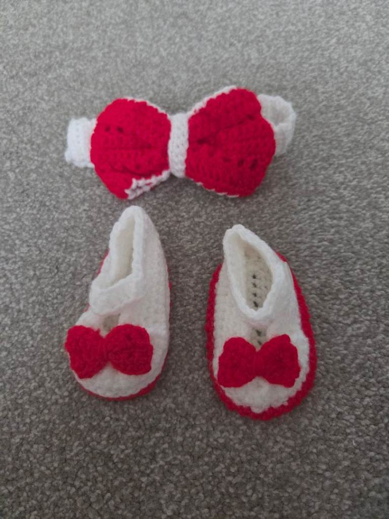 Handmade shoes and headband set newborn