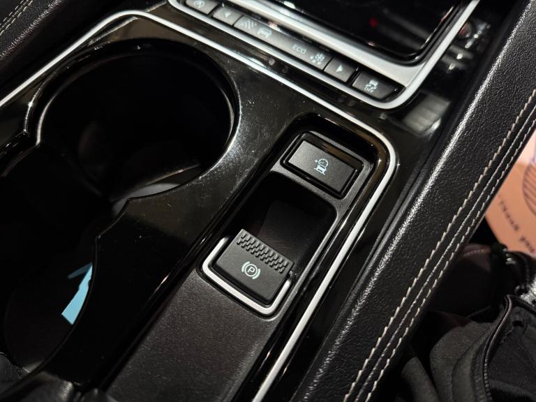 2017 Jaguar F-Pace 2.0 D180 R-Sport SUV 5dr Diesel Auto AWD Euro 6 (s/s) (180