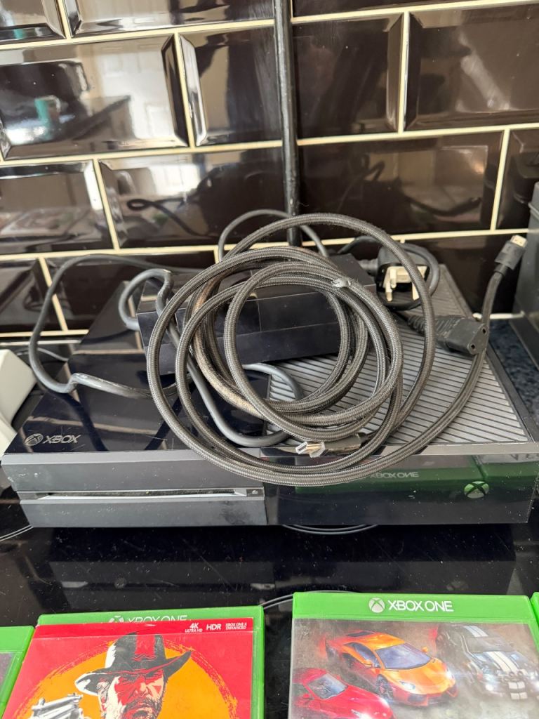 Xbox one and accessories 