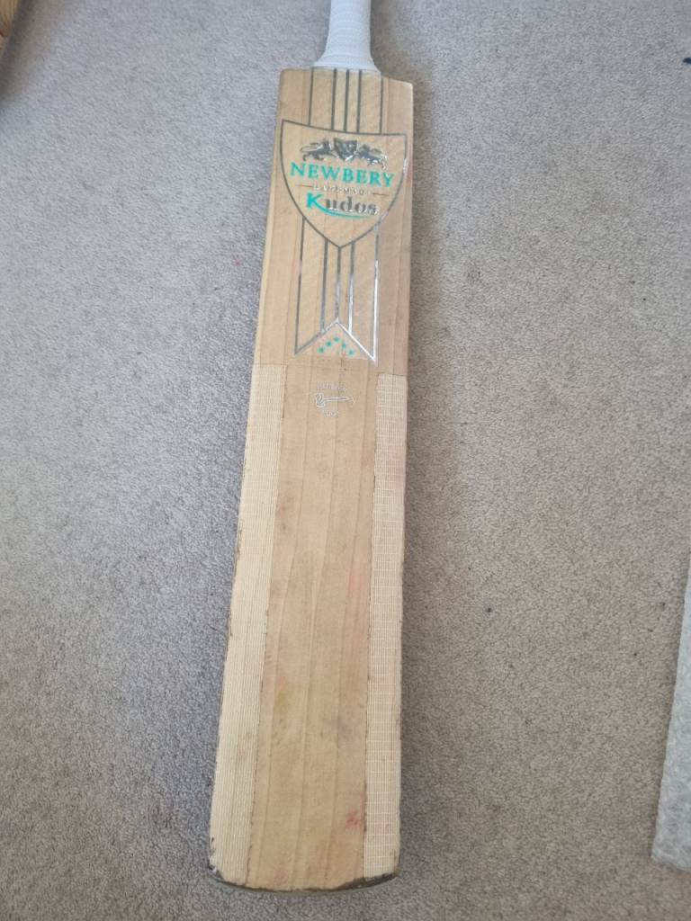 Newbery Kudos Handmade Cricket Bat – Size 6 – Used