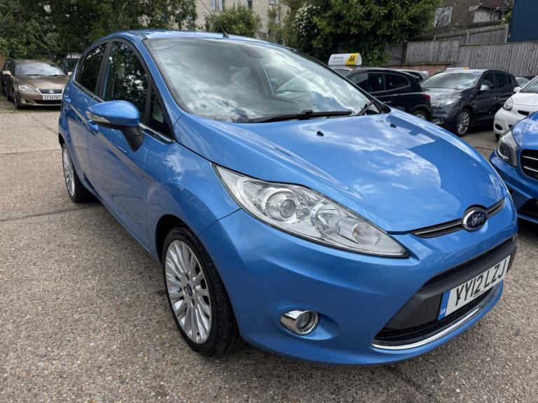 FORD FIESTA 1.4 Titanium 2012