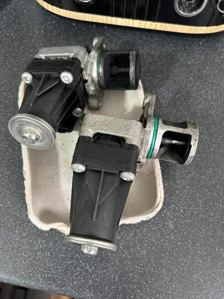 2 x working EGR valves off Ford Mondeo 2012 Diesel 1.6
