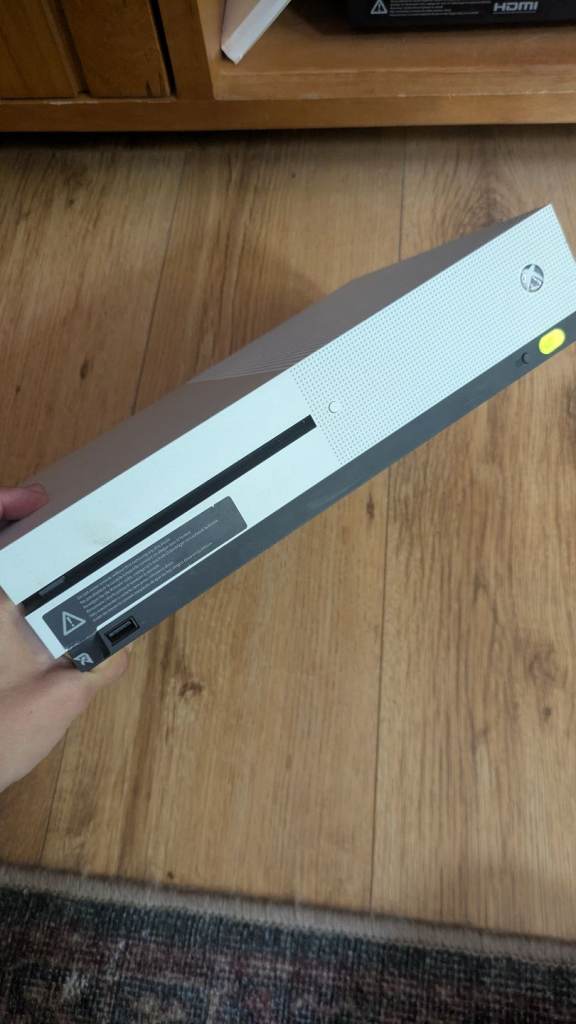 Xbox One S Console – White, Good Condition