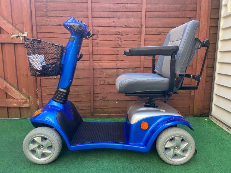 Kymco For U Super 4 Medium Size Mobility Scooter. 4/Mph. Perfect condition. Delivery possible.