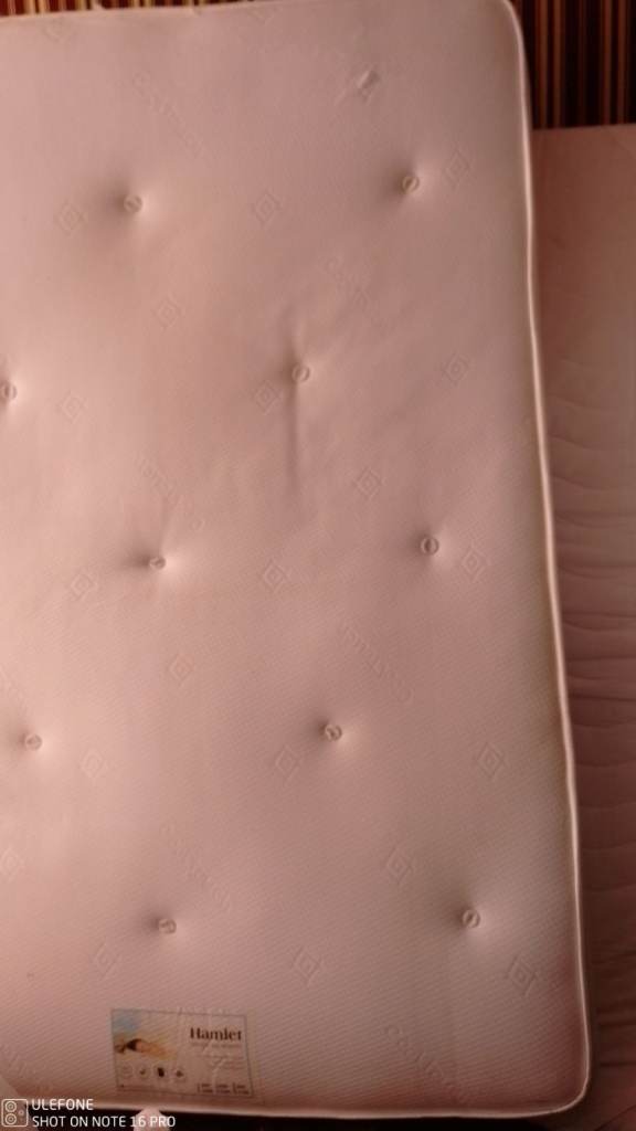 Double size   Hamlet Orthocare Memory foam Mattress – Good Condition
