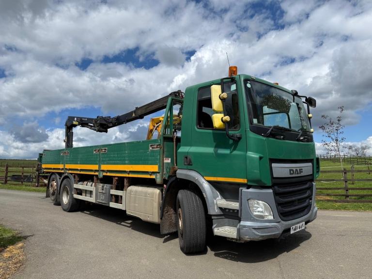 2014 DAF CF 75.330 26T DROPSIDE WITH HMF 1430 CRANE