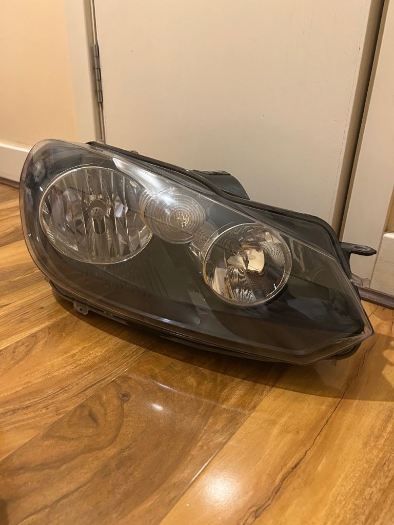 VOLKSWAGEN GOLF TSI MK6 2008-2012 HEADLIGHT HEADLAMP RIGHT SIDE DRIVER