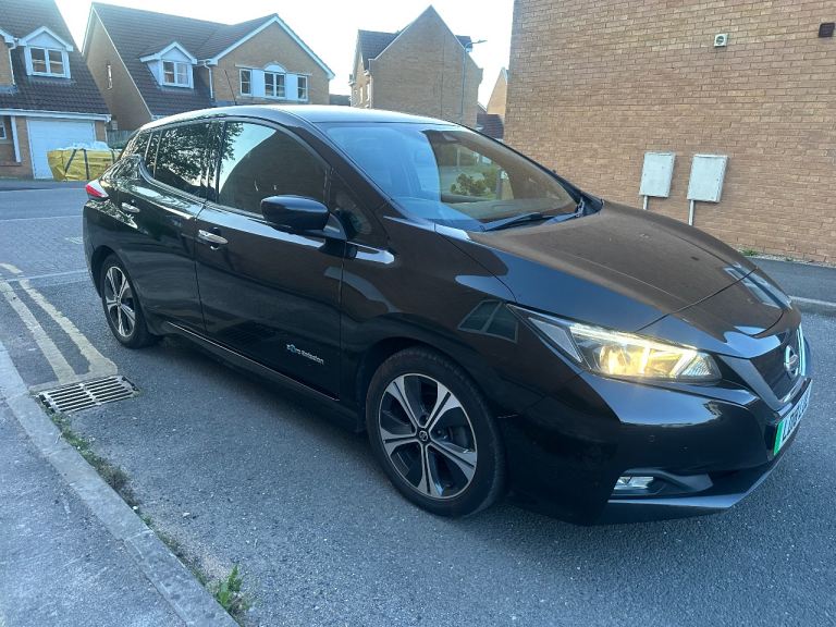 LEAF 2018 Full Electric, Long Mot until Feb 2027 ,Main dealer Service history 