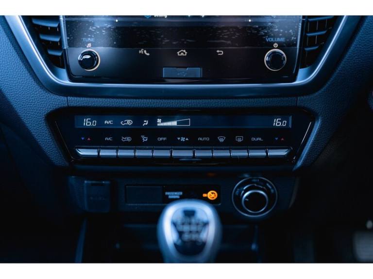  Isuzu D-Max DL40 Dcb Pick Up Diesel Manual