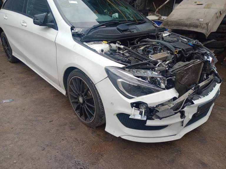Breaking MERCEDES CLA 2.1 DIESEL 2015 STOCK NUMBER VY78