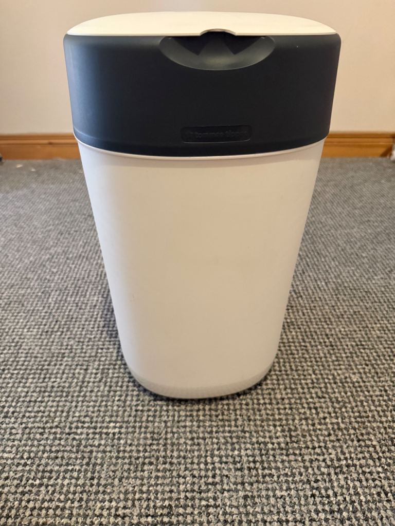 Tommee Tippee Sangenic Nappy Bin + Refills