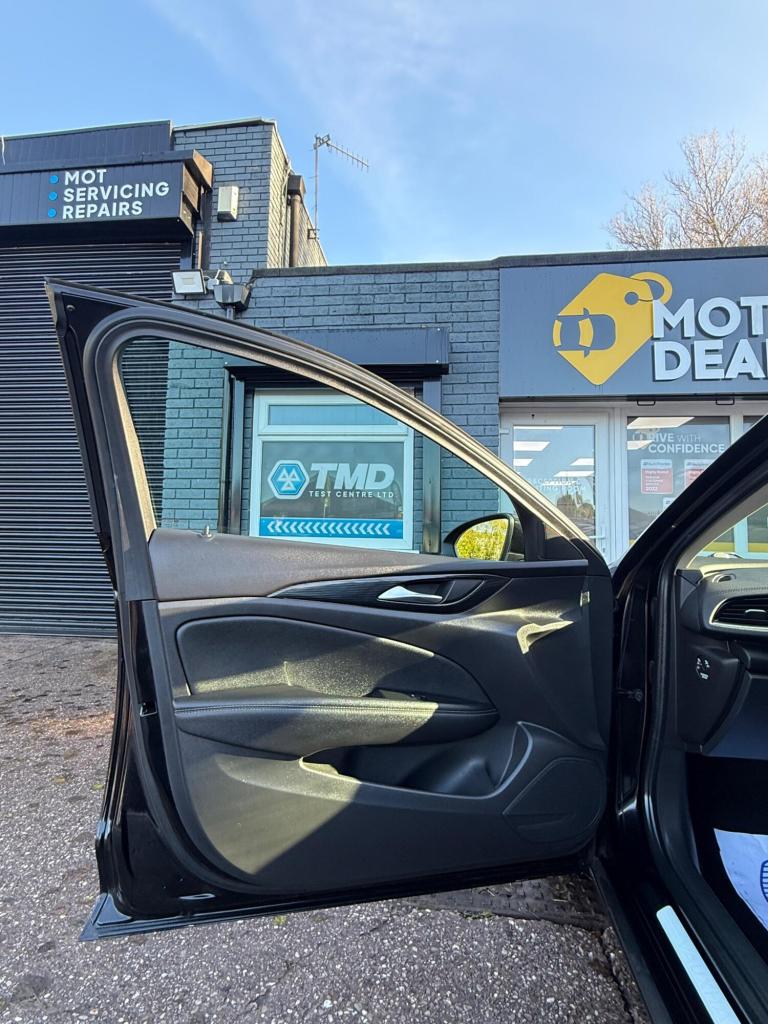 2019 Vauxhall Insignia 1.6 Turbo D ecoTec Tech Line Nav 5dr HATCHBACK DIESEL Manual