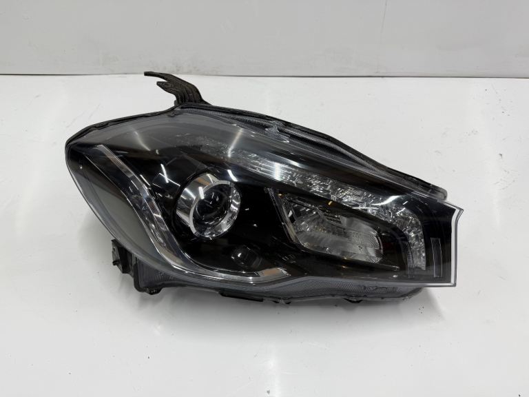 Suzuki S - Cross Sx4 Drivers side led headlight 2018 - 2019 