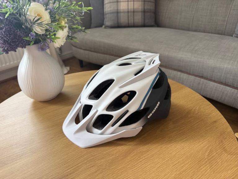 Brand New Oxford Cycling Helmet (Size L 58-61cm)
