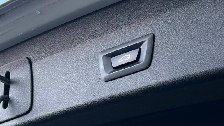 2019 BMW X1 1.5 18i GPF xLine SUV 5dr Petrol Manual sDrive Euro 6 (s/s) (140 ps) ESTATE Petrol Ma...