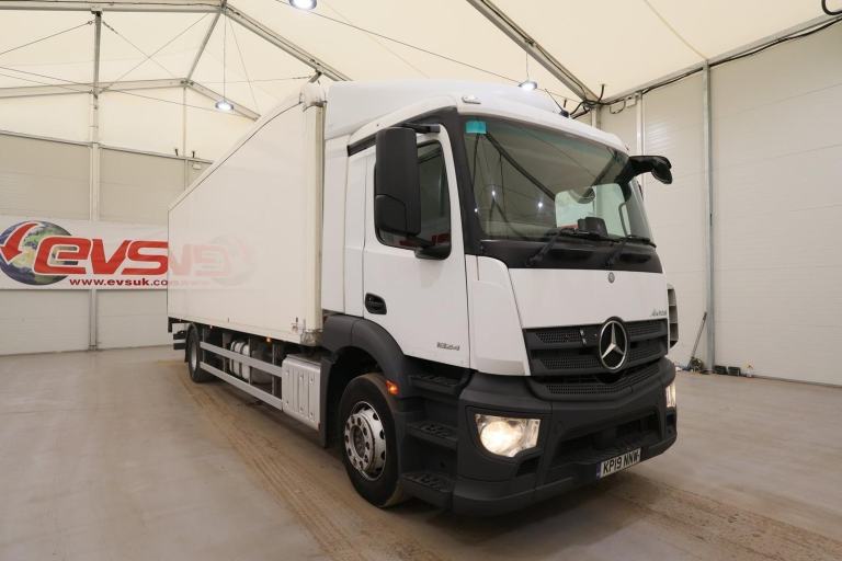 2019 (19 PLATE) Mercedes Benz Antos 1824 4x2 Euro 6 Refrigerated
