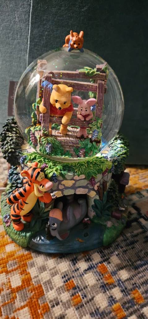 Vintage Disney Winnie The Pooh musical snow globe ornament childrens displayCollectable keepsake