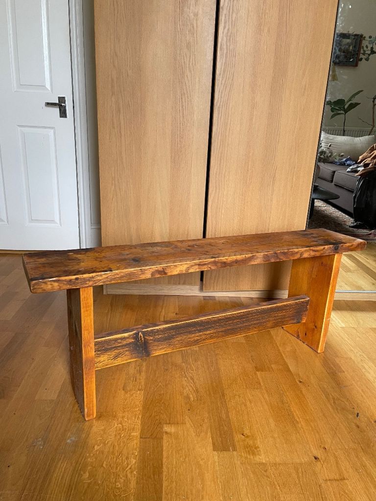 Solid wood bench 