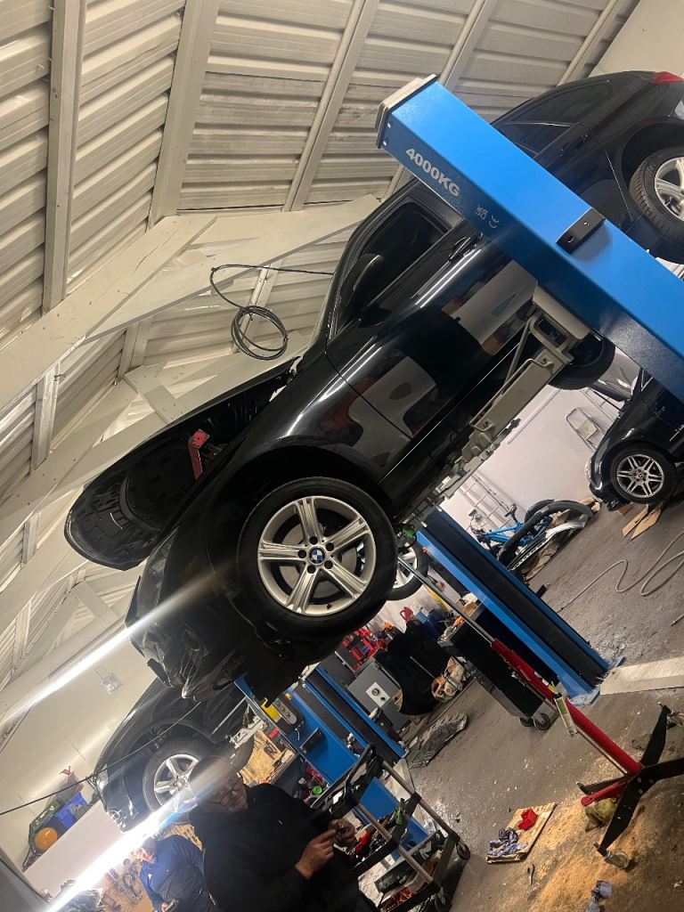 We offer garage repair and mobile mechanics 24/7 7 days a week Cars Bikes Vans Quads all vehicles 