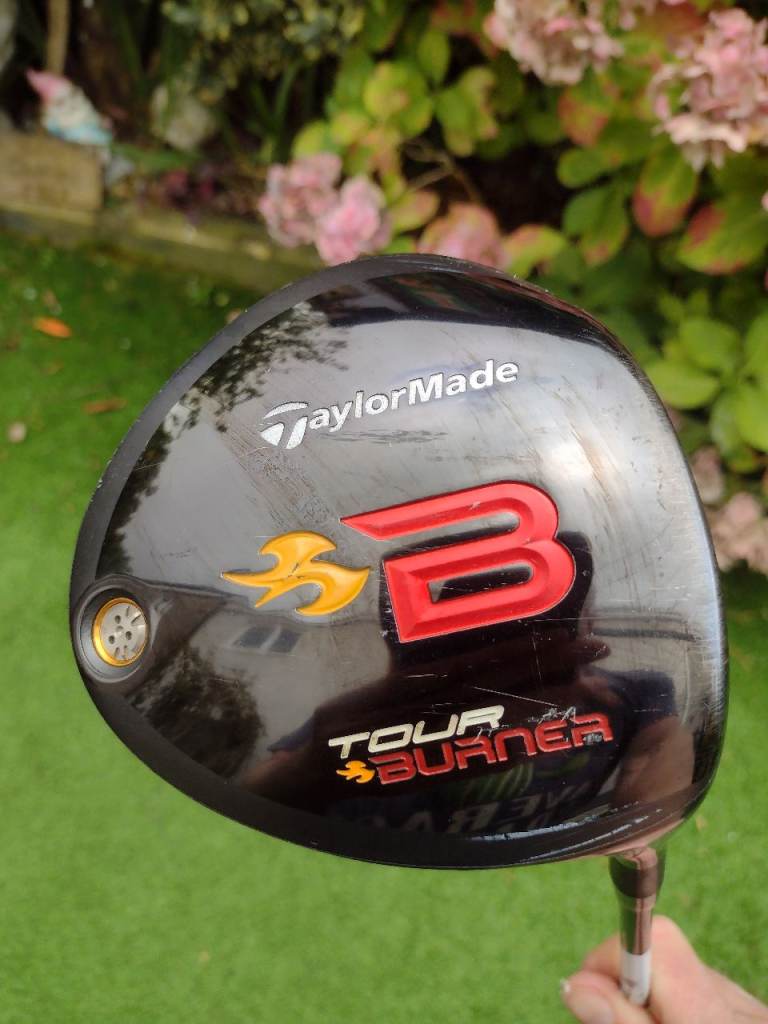 VGC TAYLORMADE TOUR BURNER 460cc 10.5 R FLEX GRAPHITE 1 WOOD DRIVER WITH HEADCOVER 