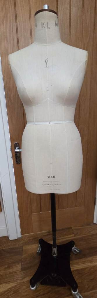 Bennett & Lindsell Tailor's Mannequin Dressmaking Dummy – Vintage Condition