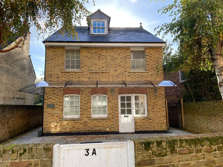 ✨ Luxury Ensuite & Double Rooms in Kingston – High-End Professional House Share (All Bills Included)