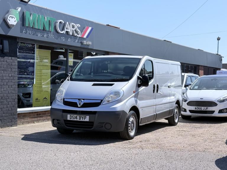 VAUXHALL VIVARO 2.0 2900 CDTi 2014
