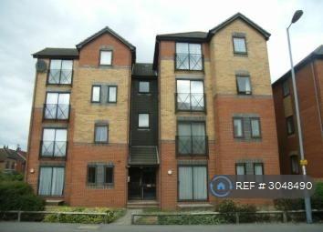 2 bedroom flat in Burley House, Southampton, SO16 (2 bed) (#3048490)