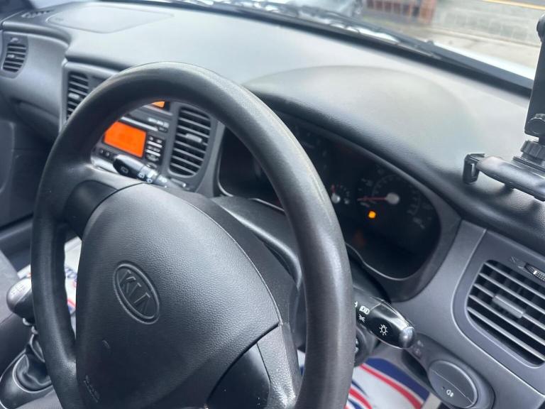 KIA RIO 1.4 5dr 2009