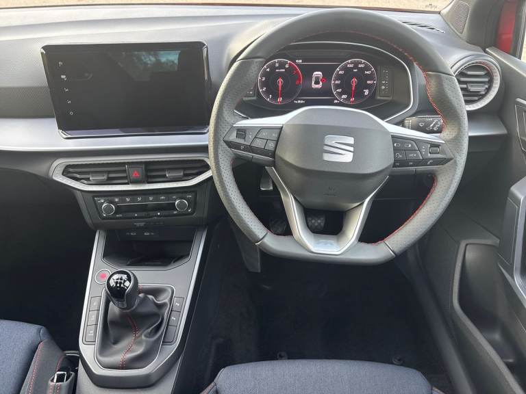 2025 SEAT Arona 1.0 TSI 115 FR Black Edition 5dr Hatchback PETROL Manual