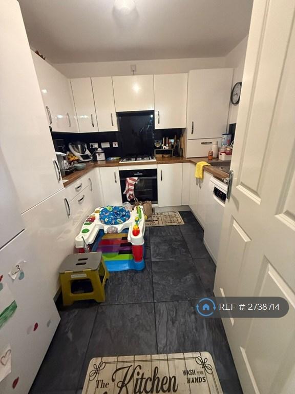 3 bedroom house in Lawrence Grove, Uxbridge, UB10 (3 bed) (#2738714)