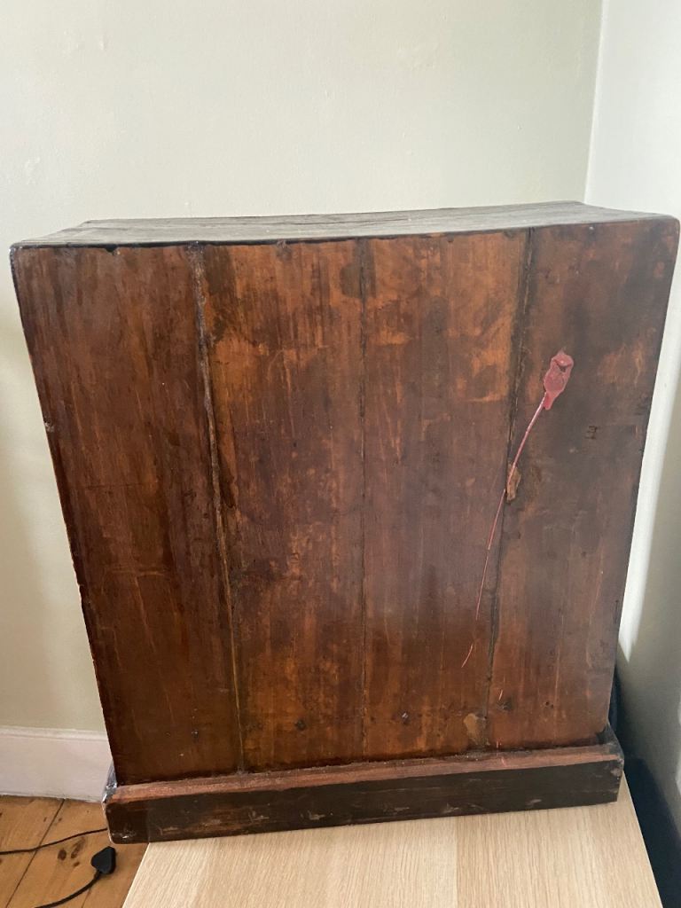 Vintage Chinese cabinet - 46cm high x 41cm wide by 17cm deep.